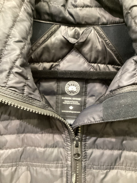 Canada Sz M Black Camo Goose Jacket
