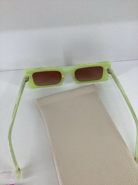Pre Owned Cult Gaia Yellow Resin SUNGLASSES W/ Case