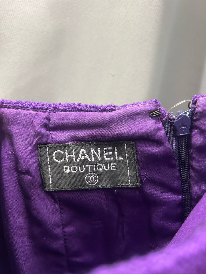 Chanel 2 PIECE SUIT WITH GOLD/PURPLE braque BUTTONs Sz 36