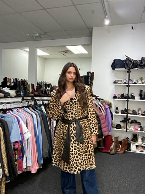 Pre Owned Long Cheetah Print Fur Coat. Sz M/L