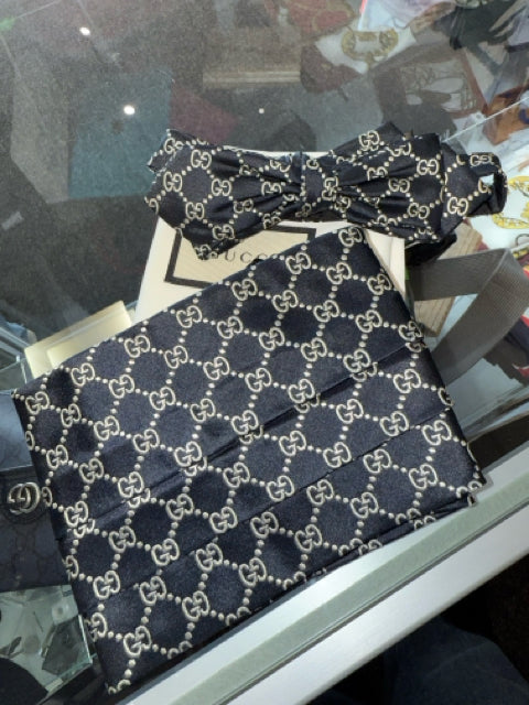 Gucci Cummerbund Set Bowtie Monogram