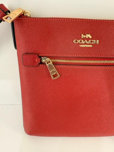 NWT Coach Mini Pebbled Red Leather Rwn File Cross Body