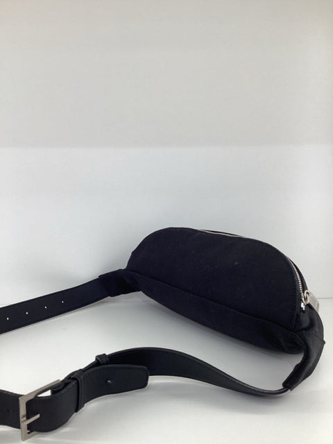 NWT YSL Saint Laurent Logo Waist Bag Designer