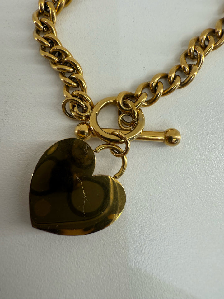 Heart toggle closure w/ jade accent Necklace
