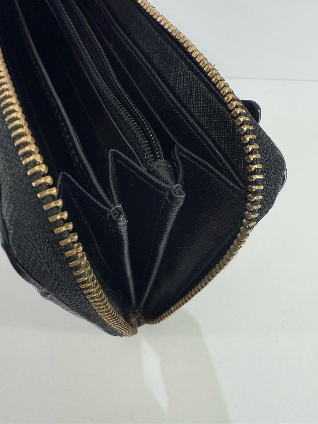 Kate Spade Zippy Cat wallet