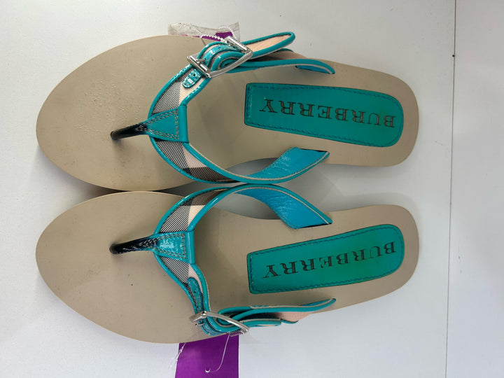 NWT Burberry Thong Flip Flips Slides Sz 38
