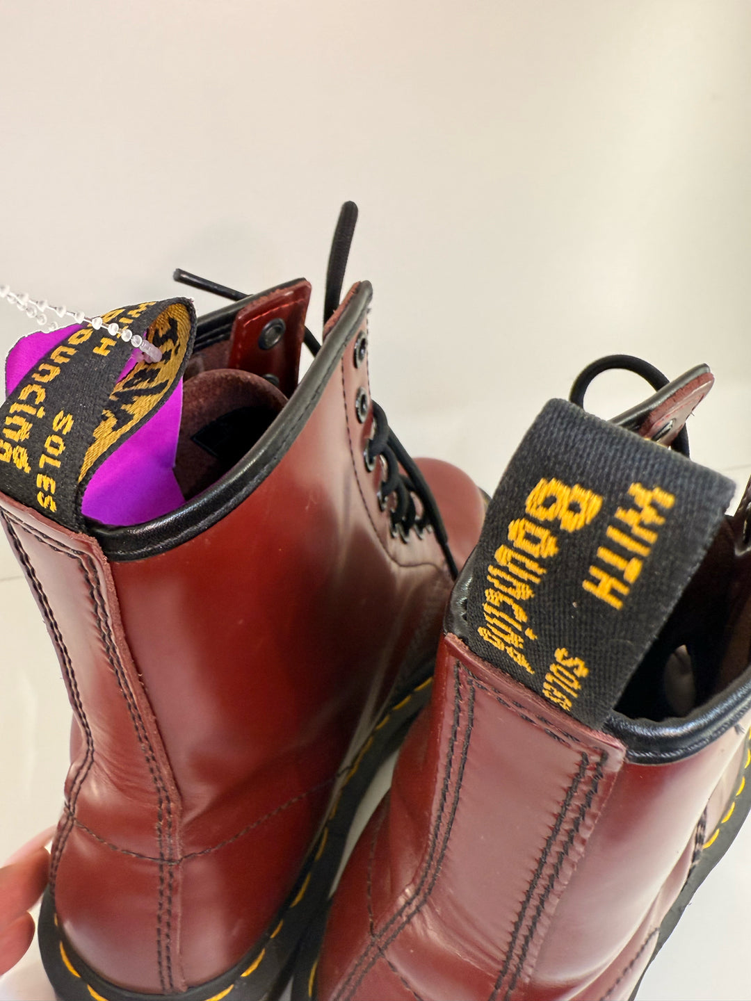 DOC MARTEN Wine Sz 7 Original Lace Up Boots