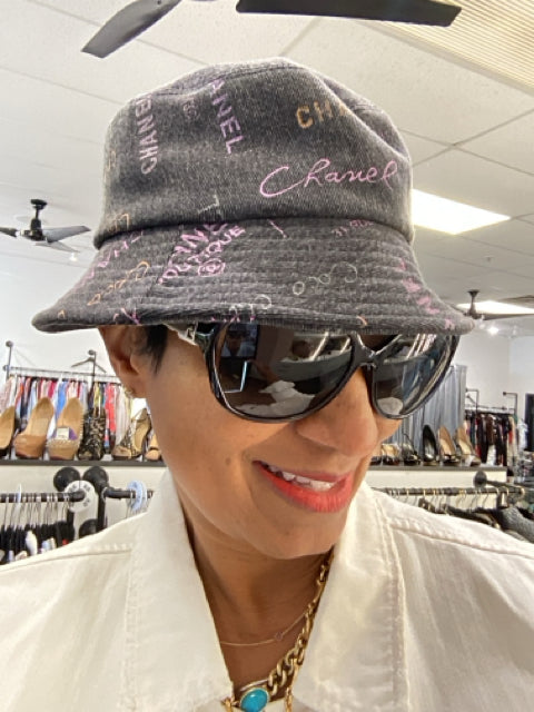 Chanel Bucket Hat denim black bucket multicolor writing Sz Small.