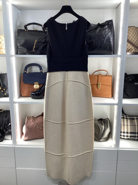 Chanel Size 38 Black and Creme Sleeveless Wool Gown Dress