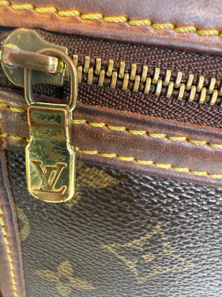 Vintage Louis Vuitton Monogram SP0066 Bosphore Designer Bag