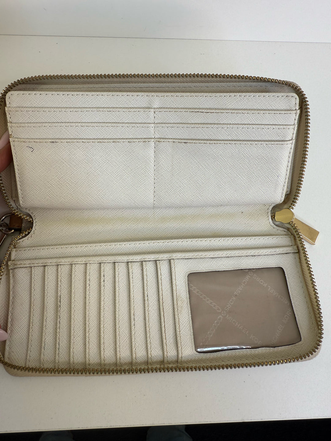 Michael Kors Monogram Zippy Wallet