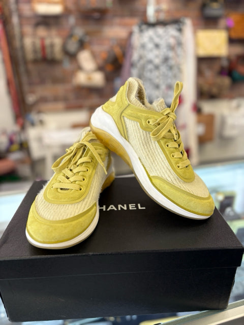 38.5 Chanel Yellow 19B Sneakers Shoes