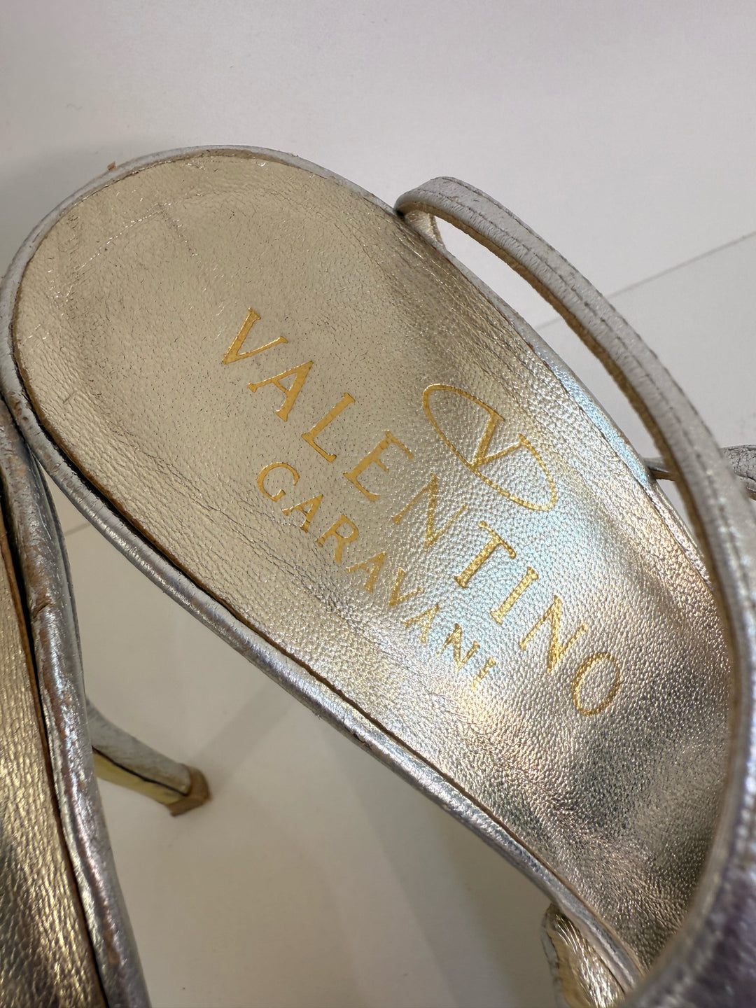 Valentino Garavani Peep Toe Slingbacks Sz 38.5