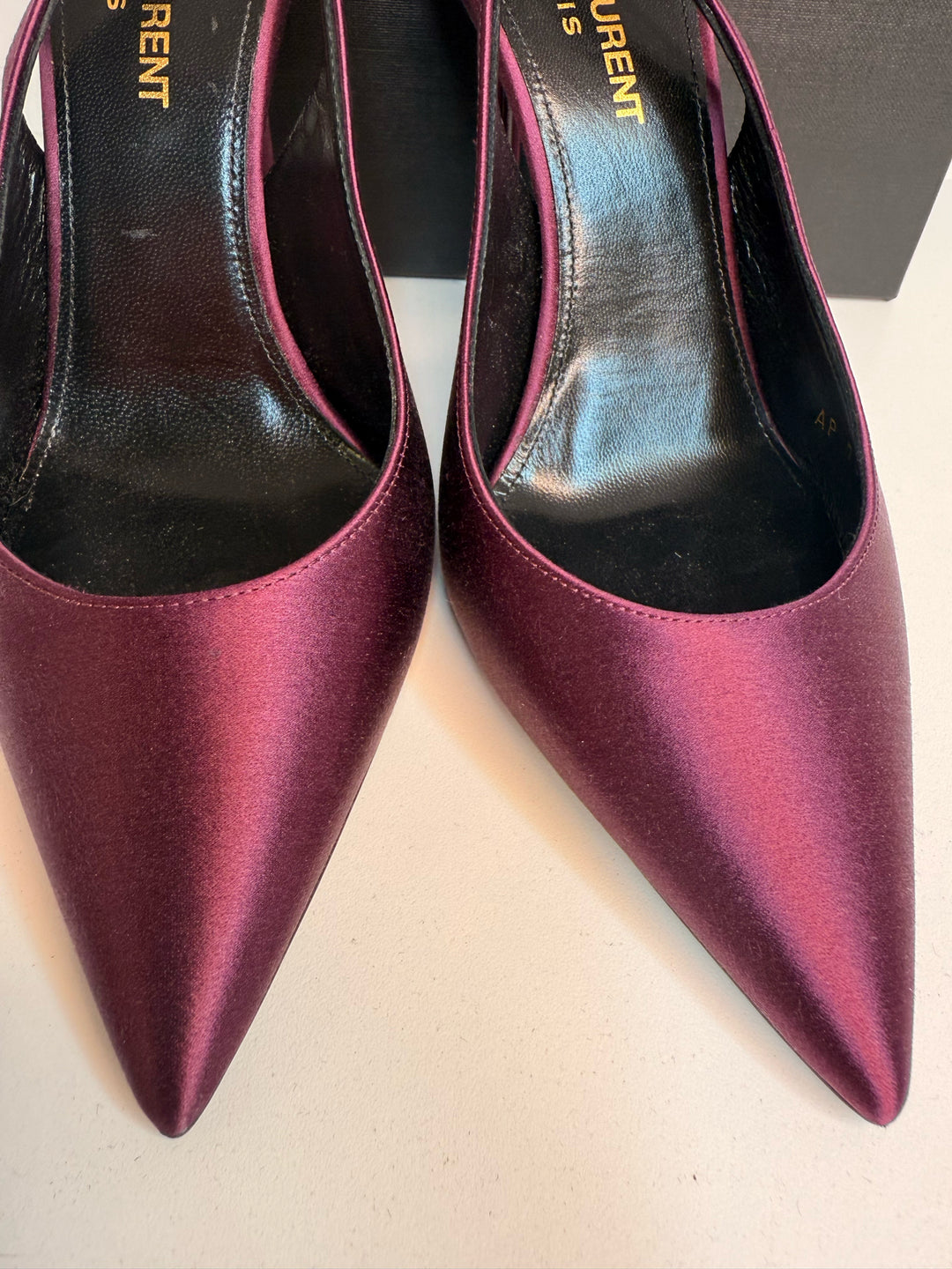 NIB Yves Saint Laurent Raso Regale Satin Shoe Sz 36.5