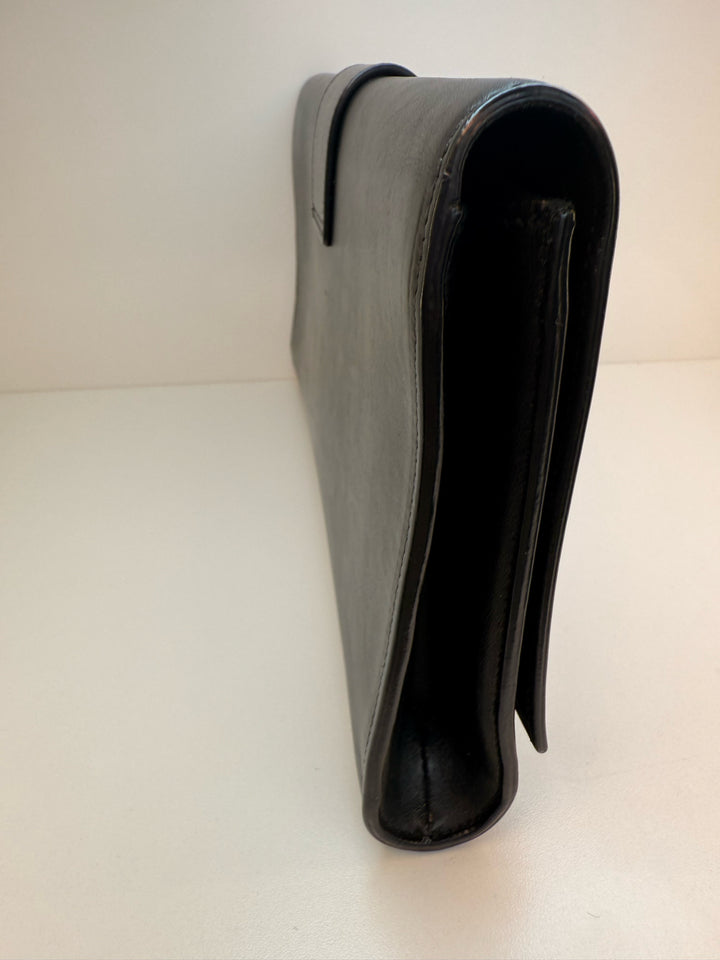 Yves Saint Laurent Black w/ Y Logo Designer Bag