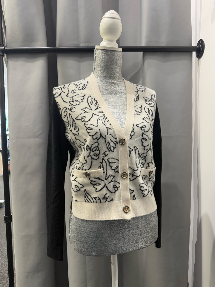 Chanel 22C Dove Print Cashmere Cardigan w/CC Buttons Size 40