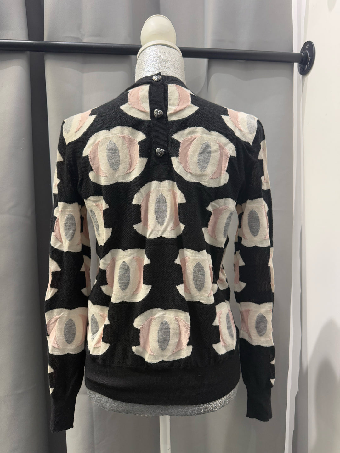 Chanel L/S Silk/Cashmere Blend Crew Neck CC Logo Sweater Sz 38