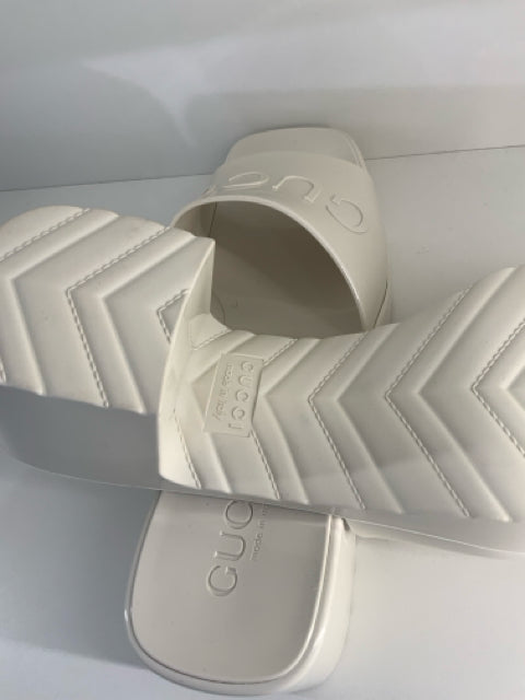NIB Gucci Ruber Slides w/ Block Heel Sz 39 Designer Shoes