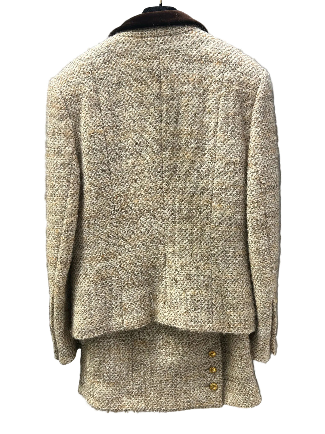 Vintage Chanel Boutique Blazer with Pencil Skirt Size 40/42 - Boucle Tweed, Beige - alternate product view 2