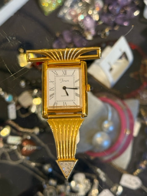 Forum Broach Watch Vintage Look