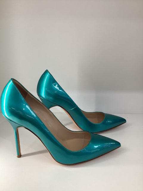 Sz 37.5 Manolo Blahnik Emerald Heels Pumps