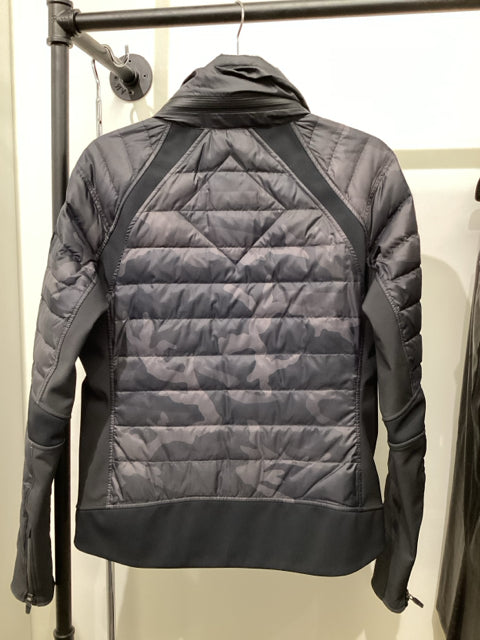 Canada Sz M Black Camo Goose Jacket
