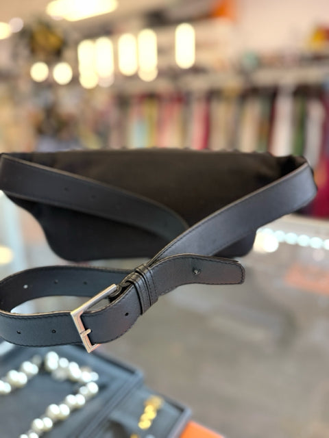 NWT YSL Saint Laurent Logo Waist Bag Designer