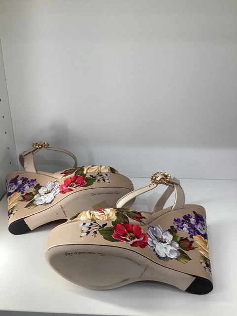 Sz 40 Dolce & Gabbana Beige Floral Wedges Heels w/ Box