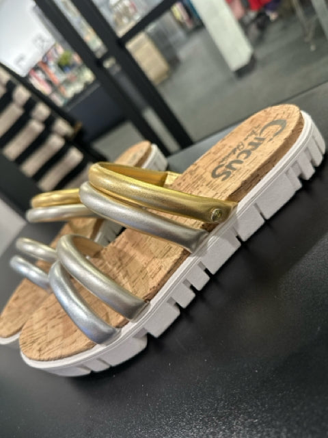 8.5 Circus-Sam Edelman Gold Silver Sandals