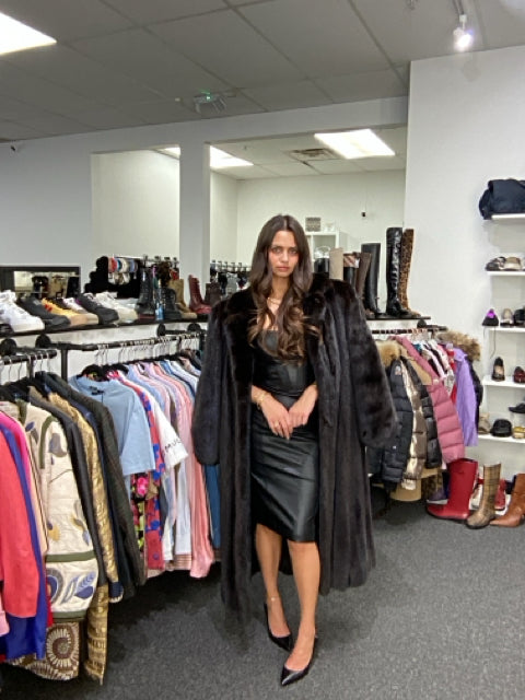 Pre Owned Diane Dark Brown Long Mink Fur Coat. Size S/M