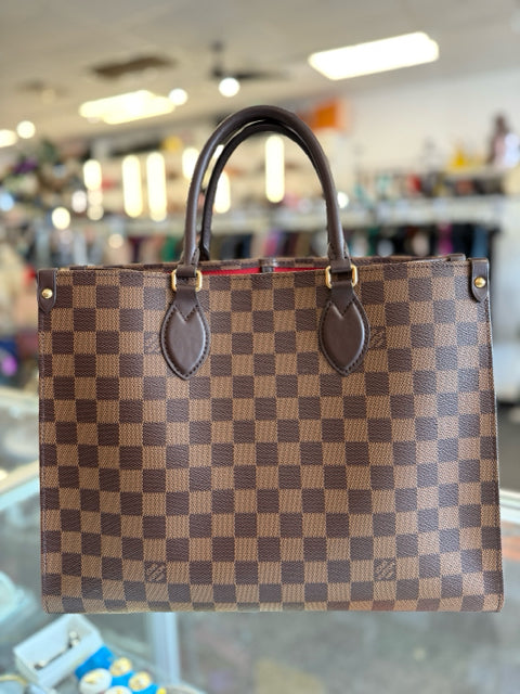 Pre Owned Louis Vuitton OnTheGo MM Designer Hand Bag