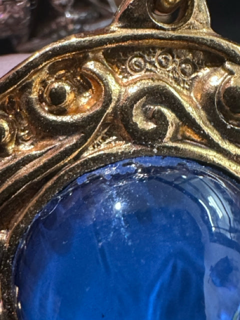Vintage Chanel Blue & Gold Baroque bracelet 4-blue Gripoix glass cabochons IN BOX Bracelet