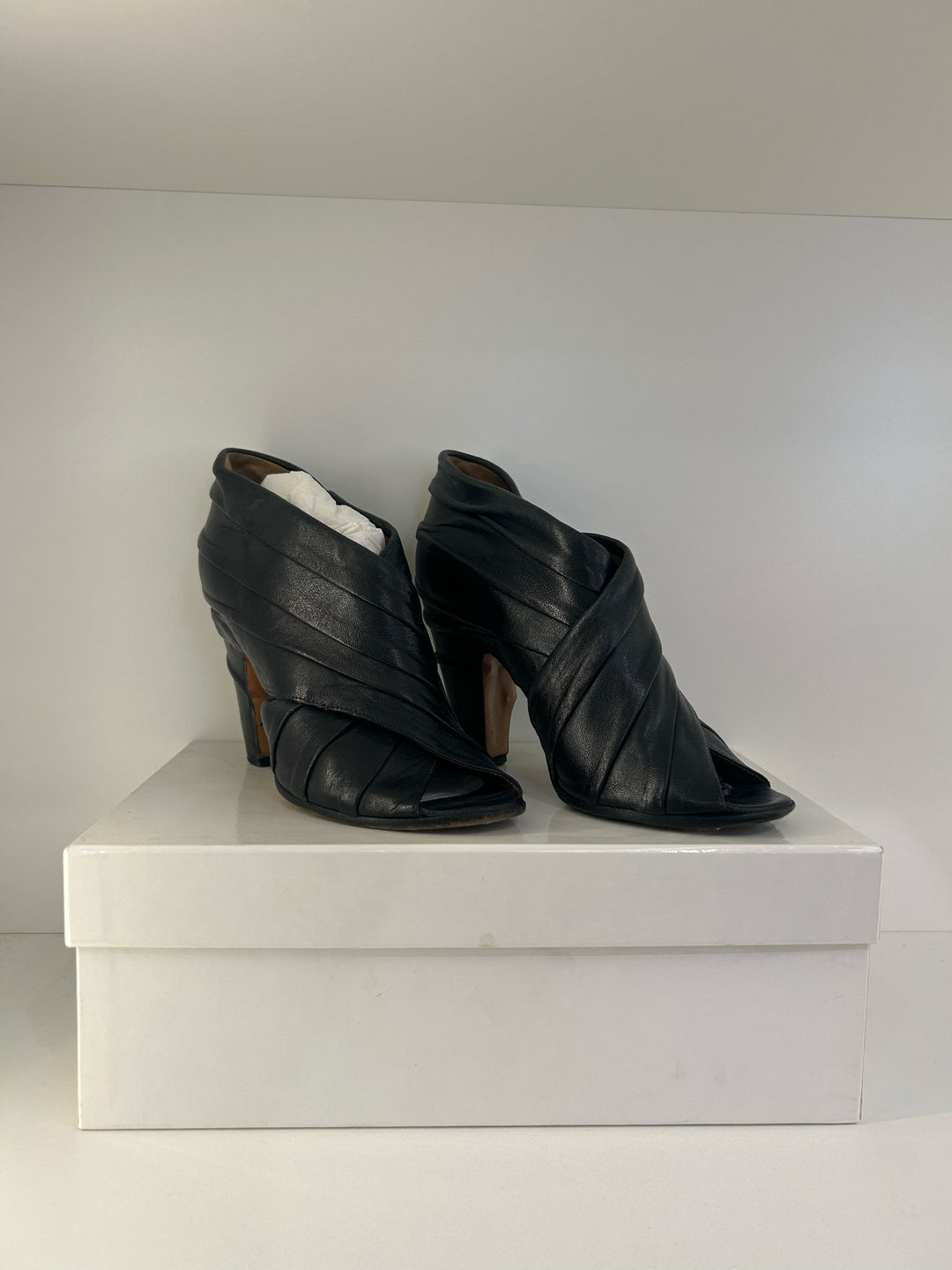 Maison Martin Margela Criss Cross Bootie Leather Peep Toe Designer Shoes Sz 35.5