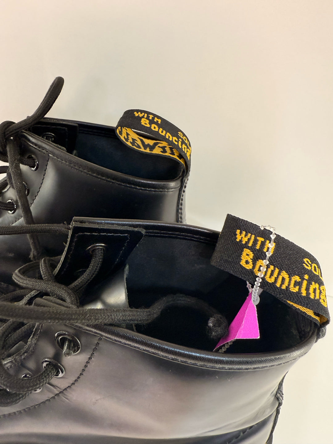 DOC MARTEN Sz 9 Ankle High Platform Boots