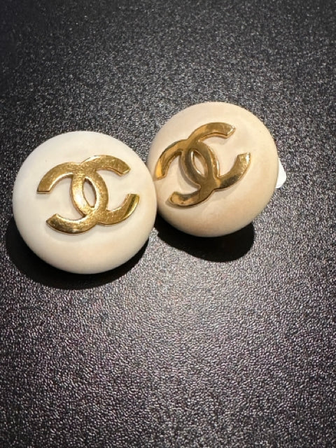 Chanel CC White Clip Earrings AS-IS