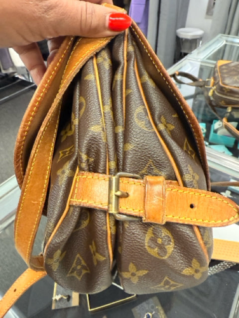 Louis Vuitton Vintage Saumur Crossbody Designer Bag
