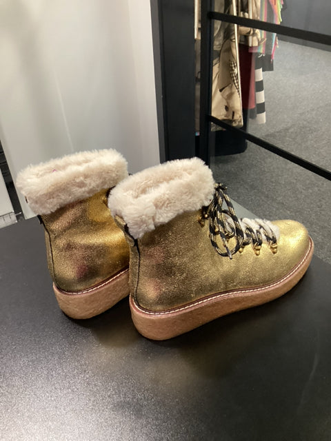 J Crew Sz 9.5 Gold Crackled Leather w/ Faux Fur Trim Boots  Shoes
