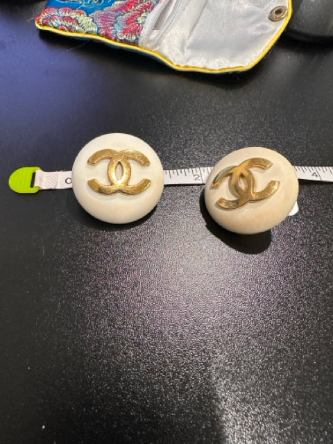 Chanel CC White Clip Earrings AS-IS
