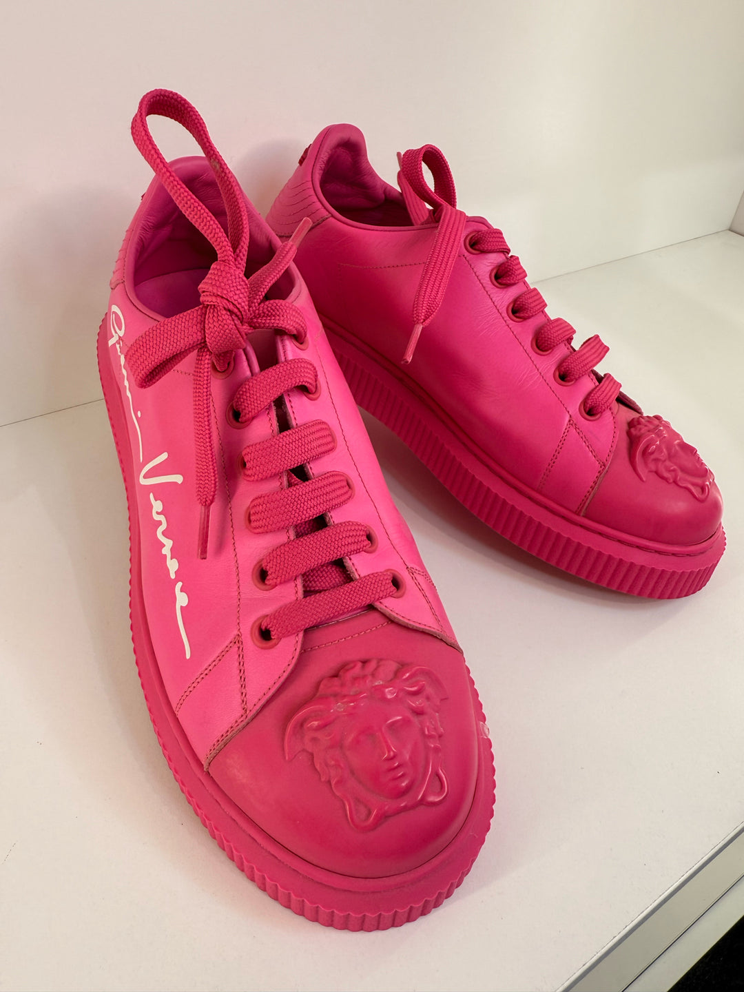 NWT Gianni Versace Pink Designer Sneakers Sz 39