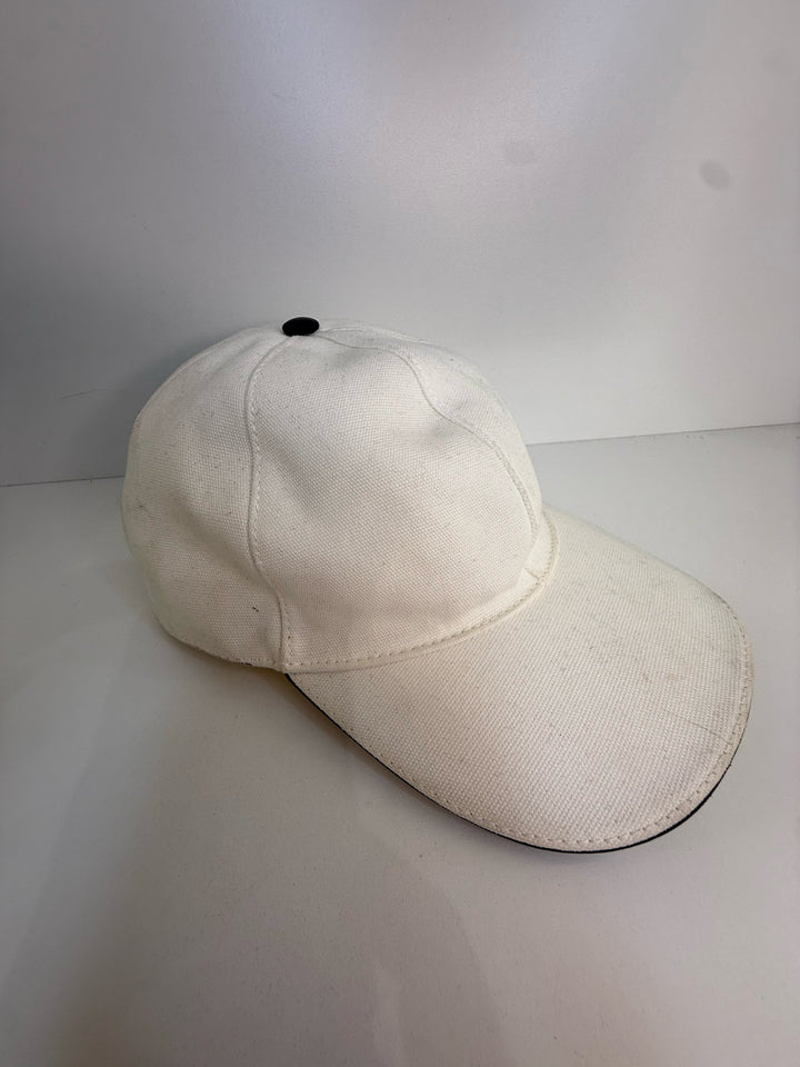 Gucci White Baseball Cap Size L