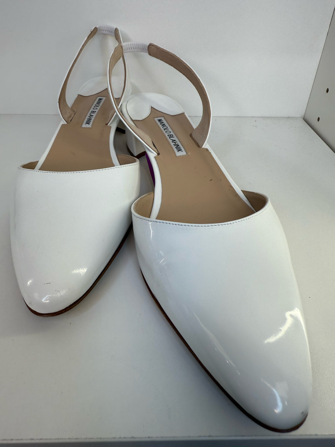 Manolo Blahnik White Patent Leather Slingback DesignerShoes Sz 10.5"