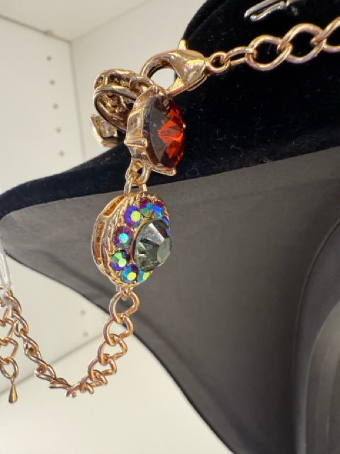 Pre Owned Christion Siriano Multi Color Statement Y Rhinestone Necklace