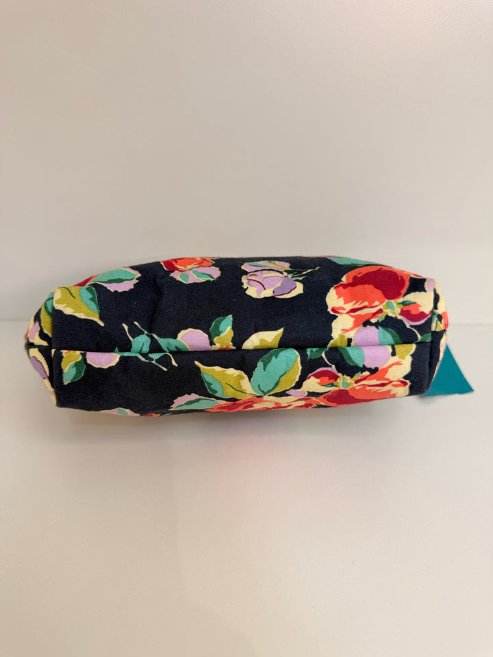 Mega Coin Kiss Flower Clutch