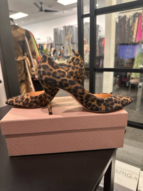 GIANVITO ROSSI Sz 38 Velvet Leopard Pump Shoes