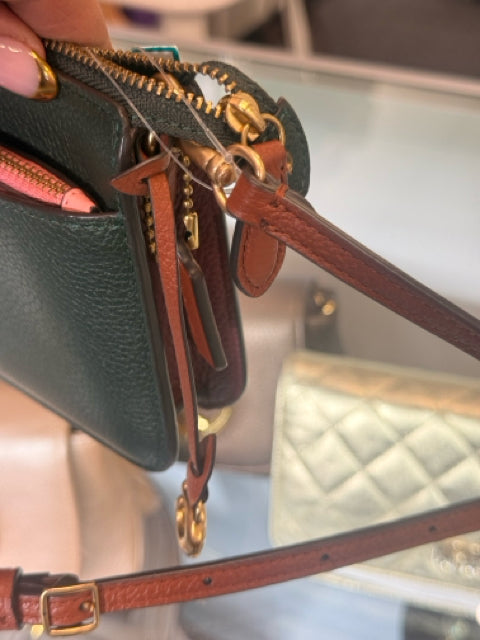 Pre Owned Coach Leather Green NOA Pop UP Color Black Bag Designer