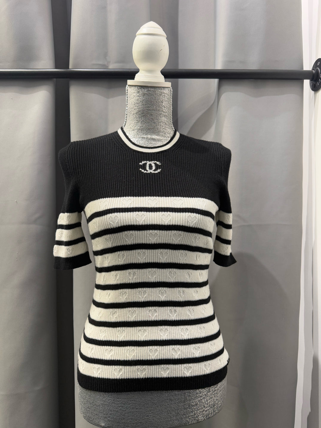 Chanel S/S Knit Crew Neck Top Size 40