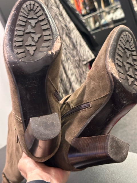 Coach Boots Sz 8.5 Suede Brown Shoes