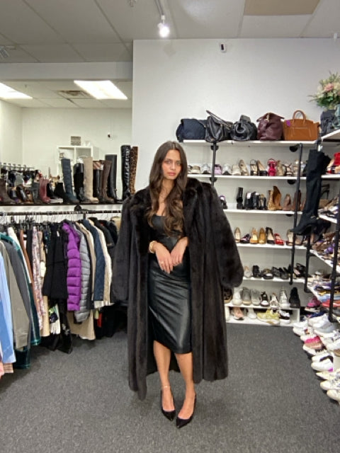 Pre Owned Diane Dark Brown Long Mink Fur Coat. Size S/M