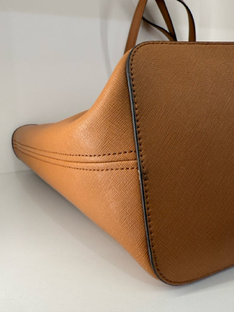 Pre Owned Michael Kors Tan Saffiano Leather Hand Bag
