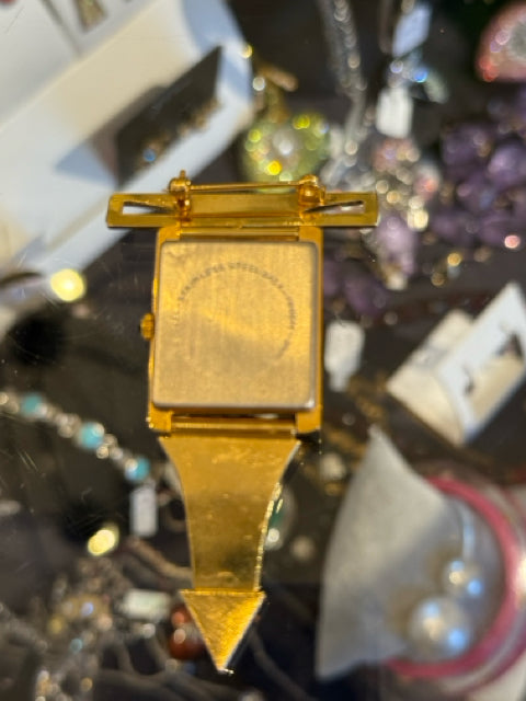 Forum Broach Watch Vintage Look